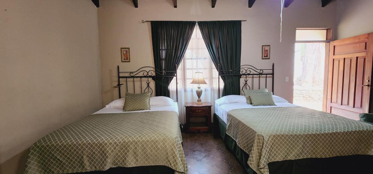 Camilas Hotel San Pedro Sula Ngoại thất bức ảnh