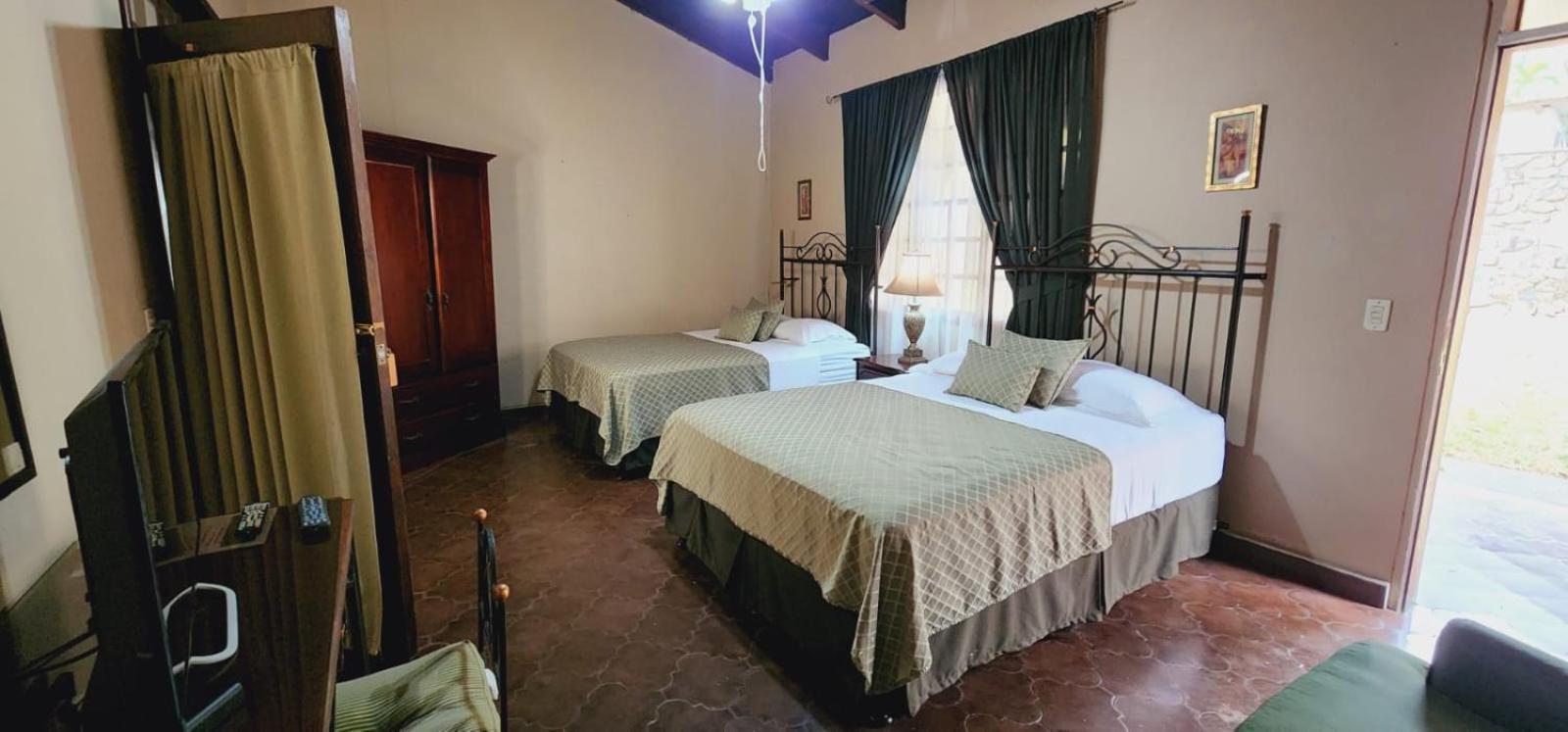 Camilas Hotel San Pedro Sula Ngoại thất bức ảnh