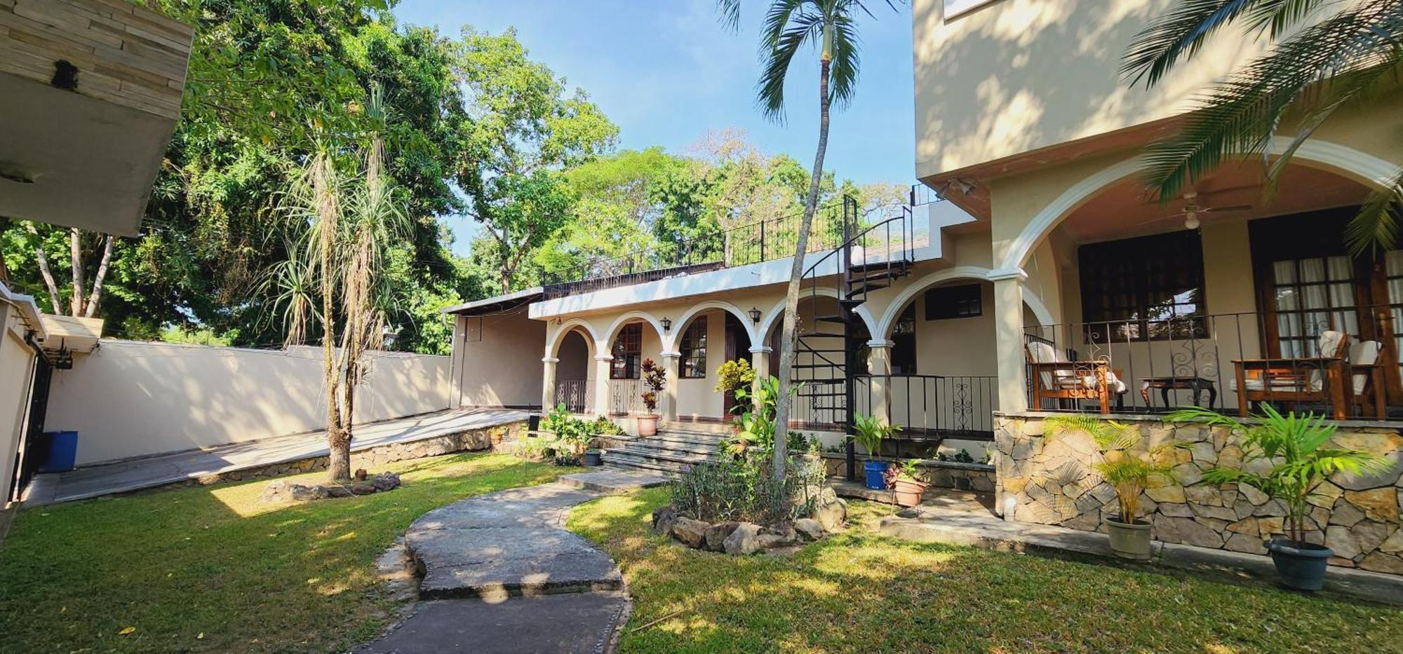 Camilas Hotel San Pedro Sula Ngoại thất bức ảnh